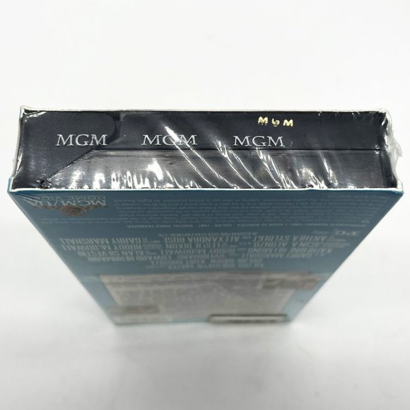 Vintage 1987 Goldie Hawn-Kurt Russell Overboard VHS Movie-Factory Sealed-PG - Picture 4 of 4